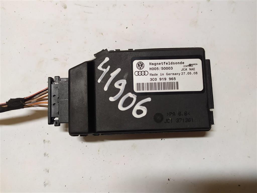 датчик магнитного поля Volkswagen Passat B6 2009, 2.0 л., бензин, седан, 3C0919965, 3C8919965, . - фото №1