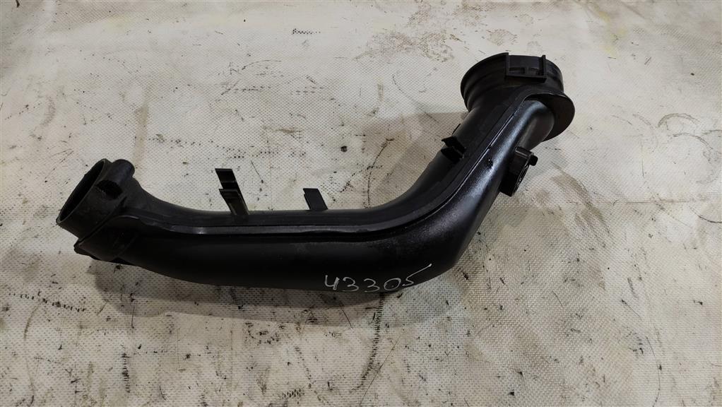 патрубок (трубопровод, шланг) Volkswagen Passat B7 2013, 1.4 л., TSI, бензин, седан, 03C145673H, 03C145673N, CTHD, CAVD, CNWA, CTKA - фото №1