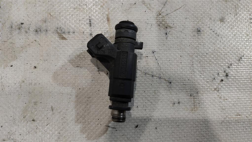 форсунка Volkswagen Touareg 1 поколение 2005, 4.2 л., бензин, внедорожник 5 дв., 077133551M, AXQ, BHX, AQG, AKC, ASG, ANK, AQX, . - фото №1