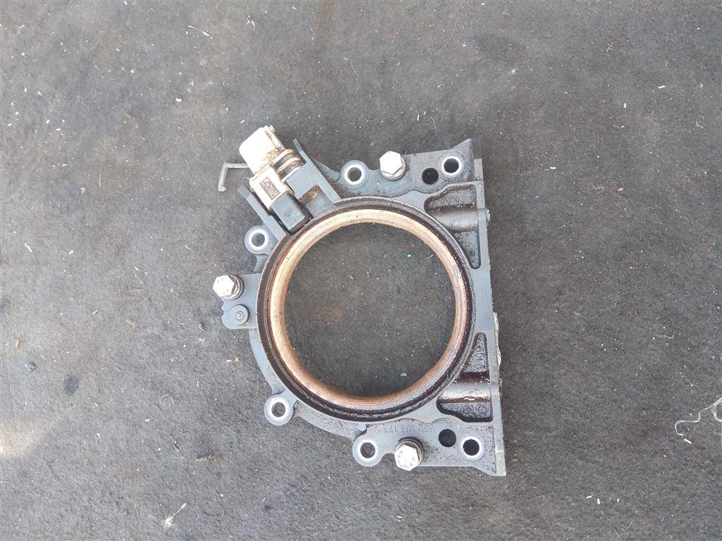 Сальник коленвала задний Volkswagen Jetta 5 поколение 2008, 1.4 л., TSI, бензин, седан, 030103173A, 030103171P, 030103171T, . - фото №1