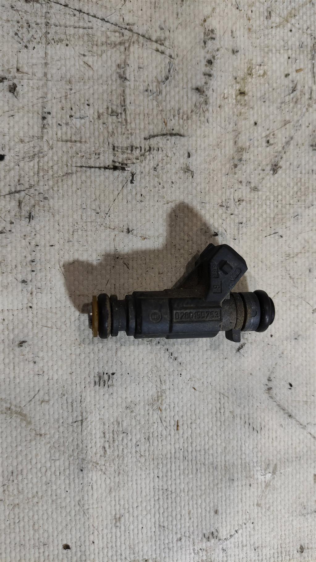 форсунка Mercedes-Benz A-Класс W168 2000, 1.6 л., бензин, хетчбэк 5 дв., 166.960, A0000788723, . - фото №1