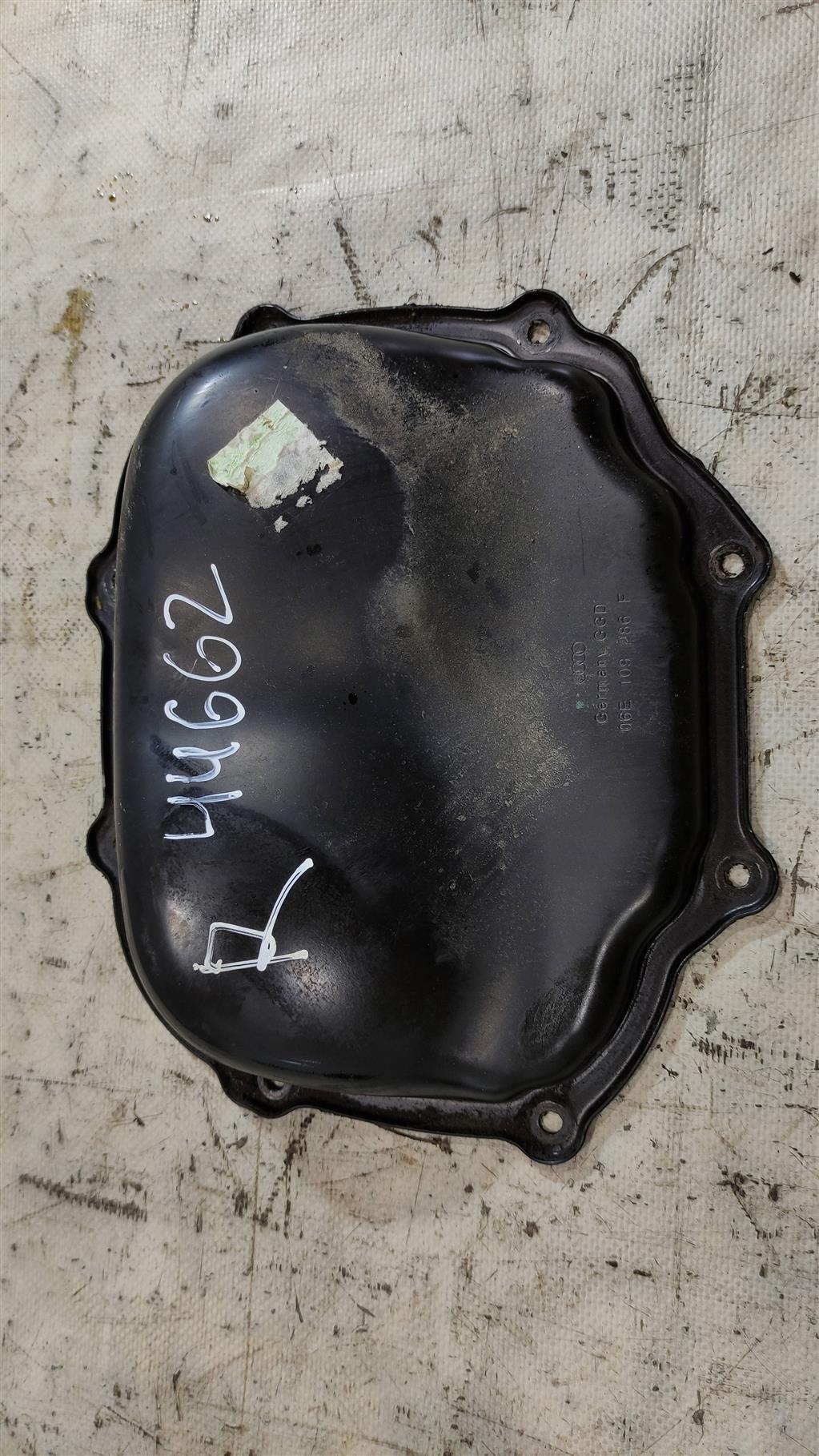 крышка двигателя передняя Audi A6 4F/C6 2006, 3.2 л., бензин, седан, BPK, AUK, 06E109286F, BKH, BYU, . - фото №1