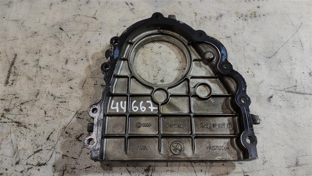 крышка двигателя задняя Volkswagen Touareg 1 поколение 2006, 3.0 л., TDi, дизель, внедорожник 5 дв., 059109129E, ASB, BNG, BMK, BPP, BSG, . - фото №1