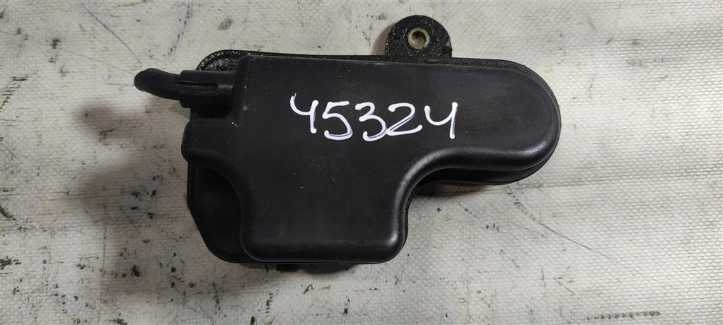 ресивер воздушный Volkswagen Golf 4 поколение 2001, 1.8 л., бензин, хетчбэк 5 дв., ALH, AUM, 06A131541, AQY, AGU, AUQ, AZH, APK, AGR, AZG, AVH, ARX, AFP, AQP, AUE, BDE, BEV, . - фото №1