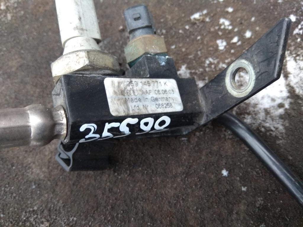 масляная трубка турбины Skoda Superb 1 поколение 2005, 2.5 л., TDi, дизель, хетчбэк 5 дв., 059145771K, BDG, AYM, . - фото №1