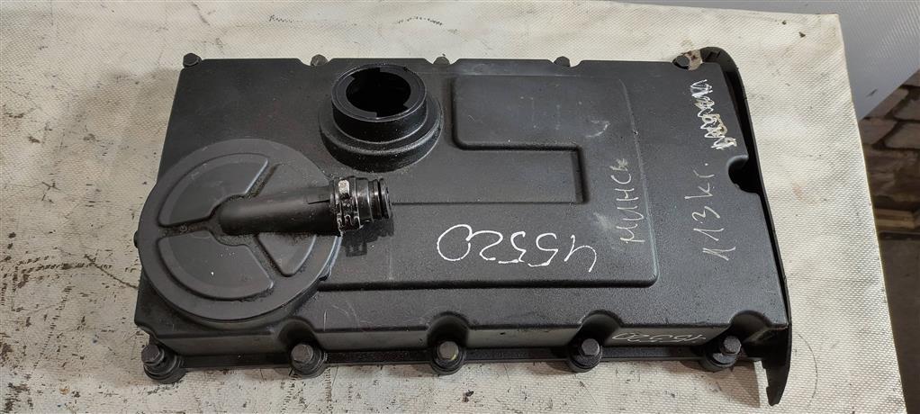 клапанная крышка Volkswagen Passat B6 2006, 2.0 л., дизель, седан, BRE, 03G103475, . - фото №1