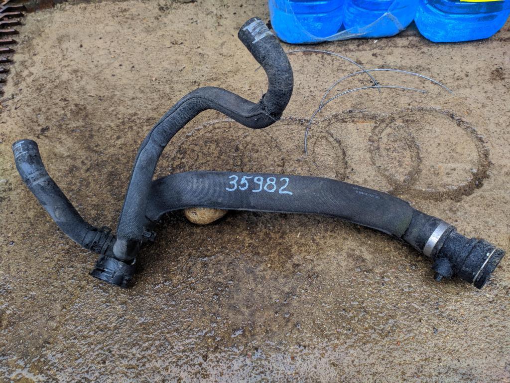 патрубок (трубопровод, шланг) Audi A6 4F/C6 2006, 2.0 л., TDi, дизель, седан, 4F0121049H, CAH, . - фото №1