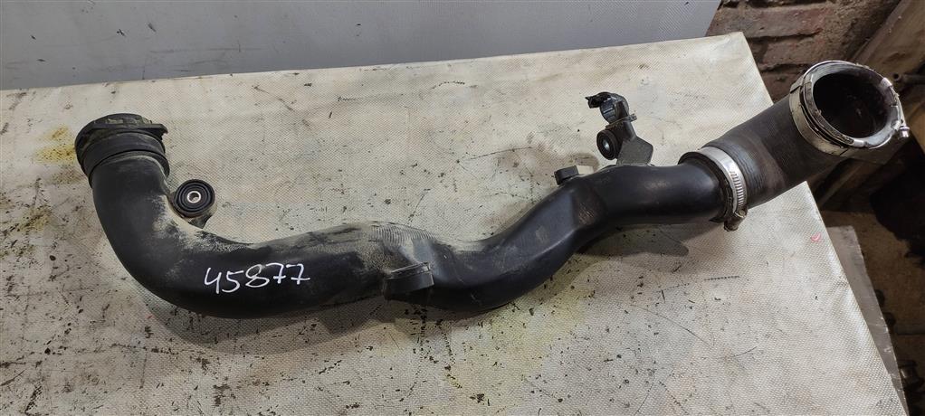патрубок интеркулера Volkswagen Passat B6 2009, 1.4 л., TSI, бензин, седан, 1K0145762BL, 1K0145770AK, 1K0145770R, CDGA, CTHD - фото №1