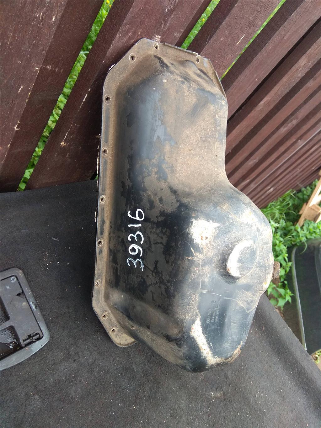 масляный поддон Volkswagen Polo 4 поколение 2003, 1.4 л., TDi, дизель, хетчбэк 5 дв., 030103601M, AUA, AHW, AUC, APE, AKK, ALD, AUD, 030103601J, AKP - фото №1
