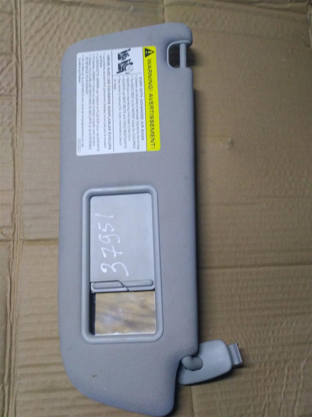 козырек солнцезащитный Audi A6 4F/C6 2006, 2.0 л., TDi, дизель, седан, 4F0857552, . - фото №1