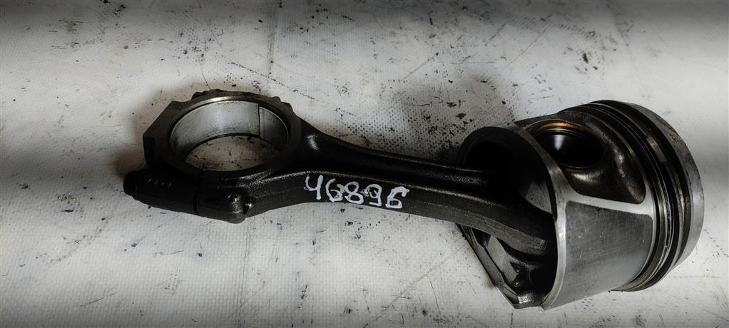поршень Audi A6 4F/C6 2006, 2.0 л., TDi, дизель, седан, 03G107065J, BRE, BKD, BKP, AZV, BMA, BLB, BNA, BRF, BVG, 03G107065C, . - фото №1