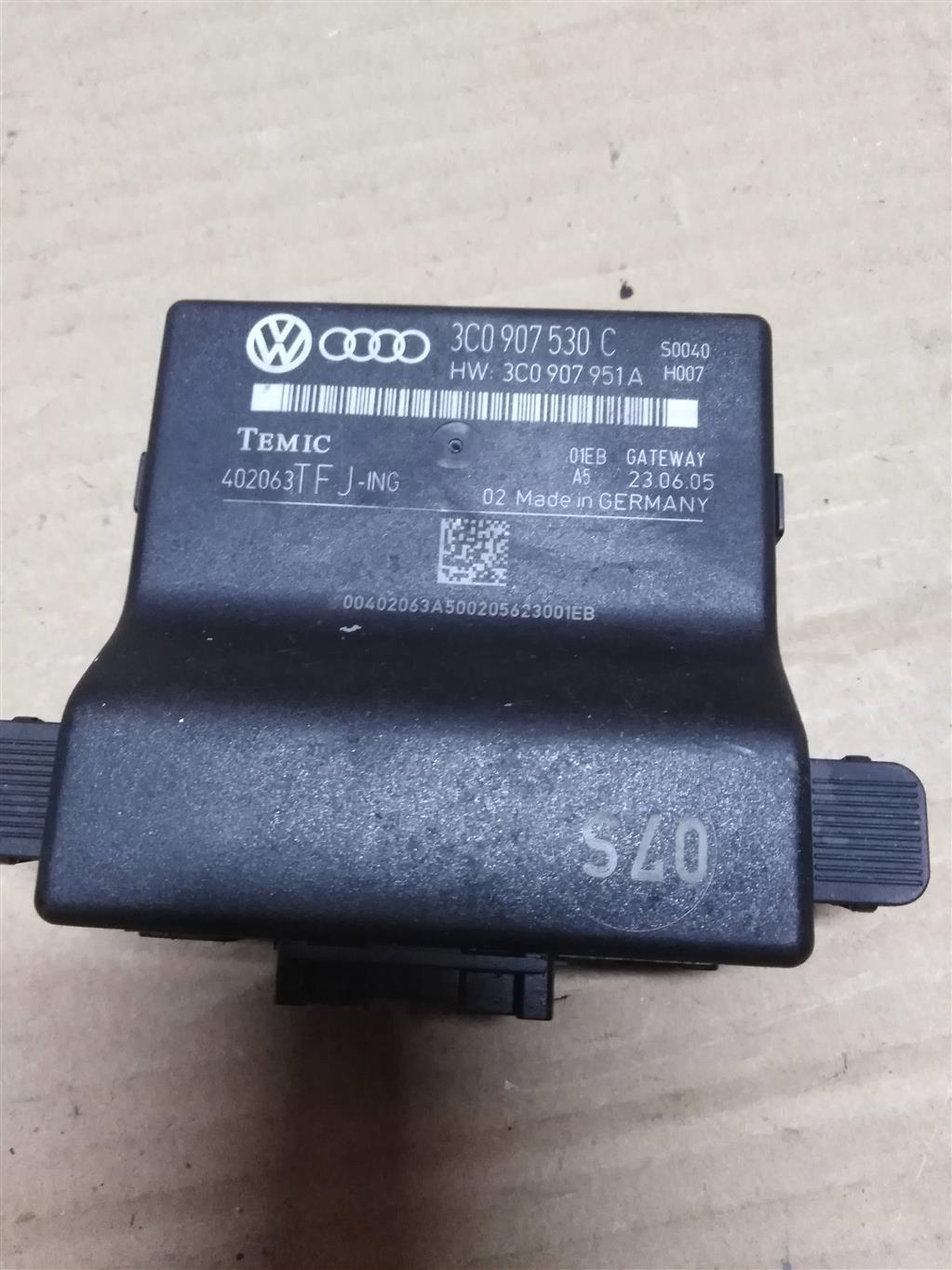 диагностический интерфейс Volkswagen Passat B6 2006, 2.0 л., бензин, седан, 3C0907530H, 3C0907530C, 3C0907530L, 3C0907530E, 3C0907530Q, . - фото №1
