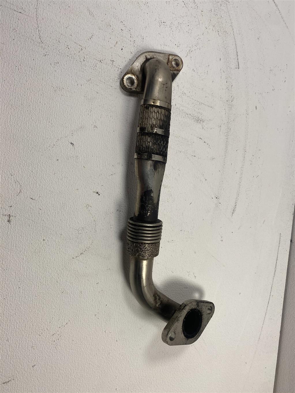 трубка системы рециркуляции EGR Volkswagen Passat B6 2007, 1.9 л., TDi, дизель, седан, BKC, BXE, 03G131521AF, 03G131521F, BRU, BXF, BSW, AXR, AVQ - фото №1