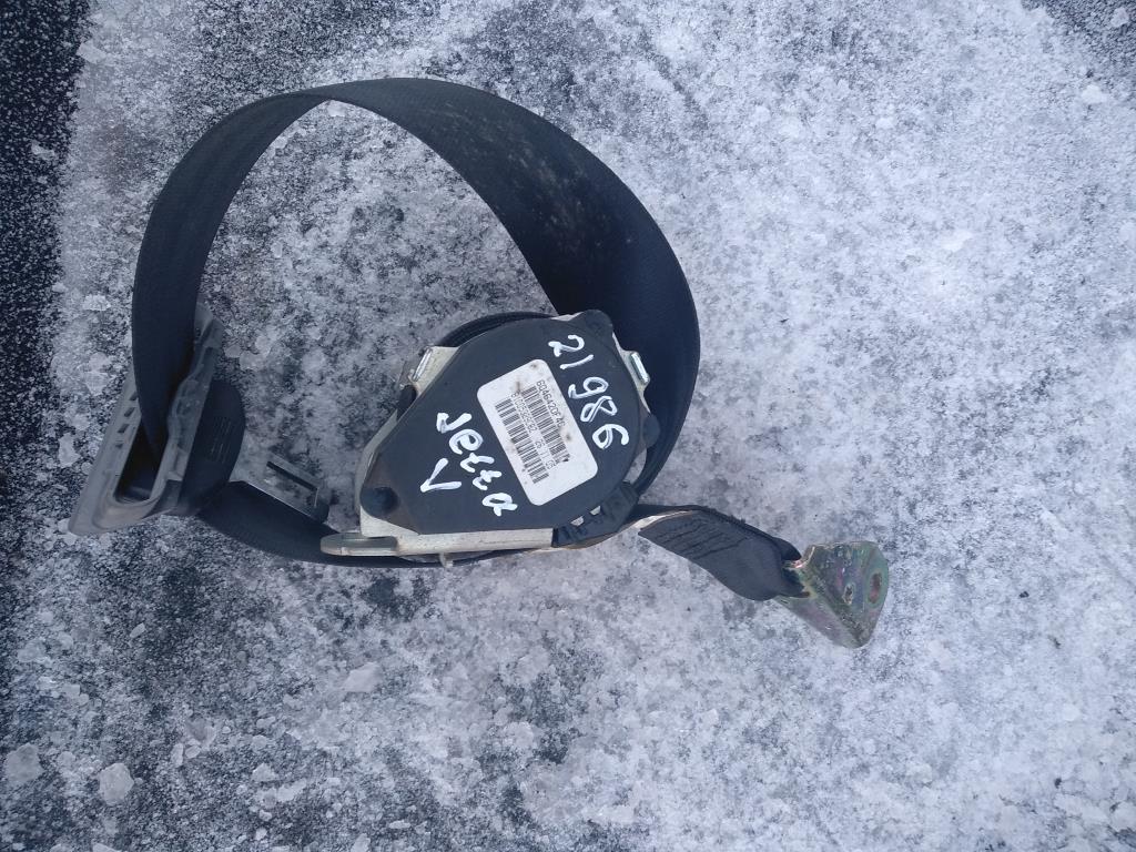 ремень безопасности Volkswagen Jetta 5 поколение 2006, 2.0 л., TDi, дизель, седан, 1K5857806, . - фото №1