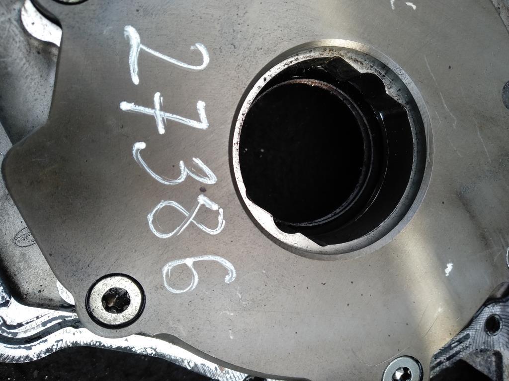 насос масляный Peugeot 308 T7 2009, 1.6 л., HDi, дизель, хетчбэк 5 дв., 9686038680, 9H06, . - фото №1