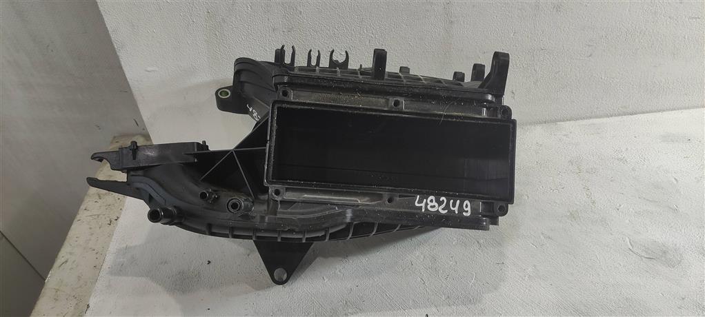 коллектор впускной Volkswagen Passat B7 2013, 1.4 л., бензин, седан, 03C129711AK, CAXA, CAXC, . - фото №1