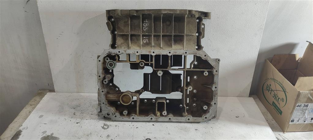 масляный поддон Audi A6 4F/C6 2006, 3.2 л., бензин, седан, AUK, 06E103601A, 06E103603Q, BKH, BYU - фото №1