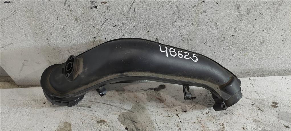 патрубок (трубопровод, шланг) Volkswagen Passat B7 2013, 1.4 л., TSI, бензин, седан, 03C145673H, 03C145673N, CTHD, CAVD, CNWA, CTKA - фото №1