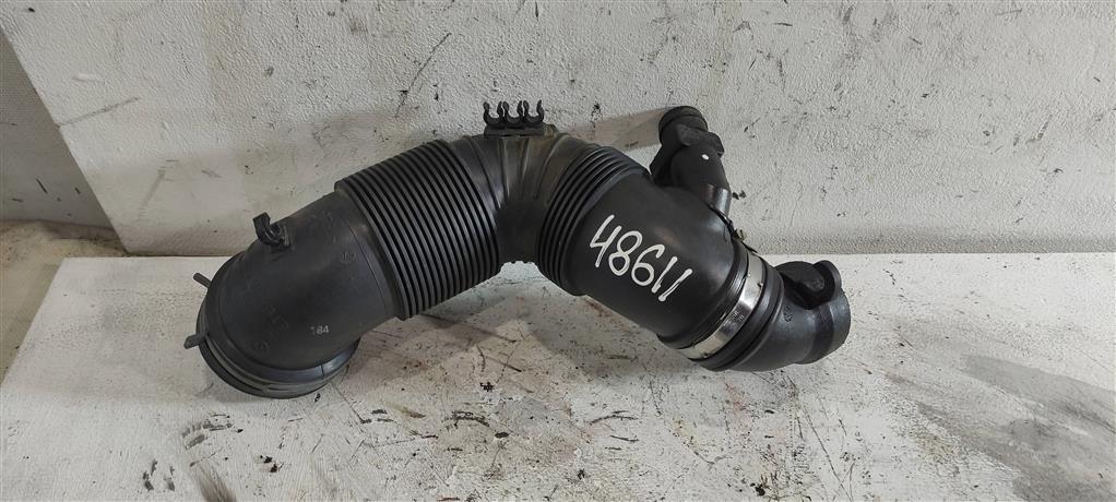 патрубок (трубопровод, шланг) Volkswagen Golf 6 поколение 2010, 2.0 л., TDi, дизель, хетчбэк 5 дв., 3C0129654AH, 3C0129654Q, CBAA, CBAB, CBDC, CBBB, CFFA, CFFB, CLCA, CFGB - фото №1