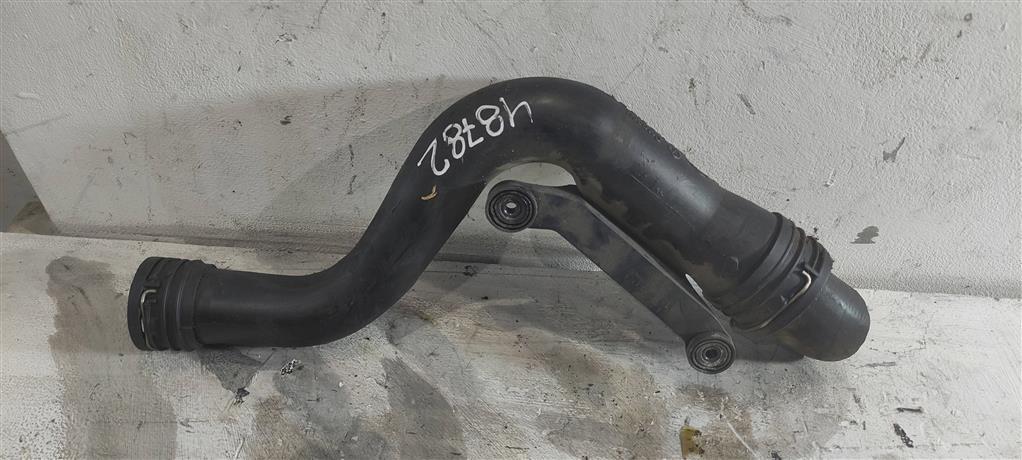 патрубок интеркулера Volkswagen Jetta 5 поколение 2008, 2.0 л., TDi, дизель, седан, 1K0145762P, BKC, BMP, BXE, BLS, BMR, BKP, BMA, BVE, BWV, BUZ, . - фото №1