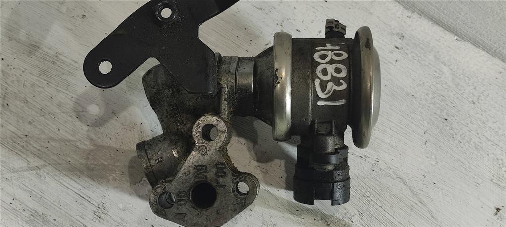 клапан EGR Volkswagen Bora 1 поколение 2001, 1.8 л., бензин, седан, AUM, 06A131102A, AUQ, . - фото №1