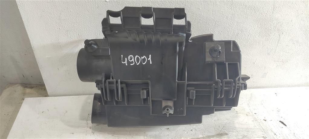 корпус воздушного фильтра Mercedes-Benz E-Класс W212/S212/C207/A207 2012, 1.8 л., бензин, седан, 271.860, A2710940304, A2710901601 - фото №1