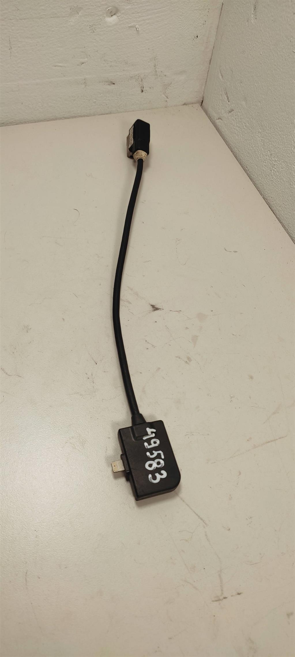 Разъем на магнитолу Volkswagen Passat B7 2013, бензин, седан, 5N0035554J, . - фото №1