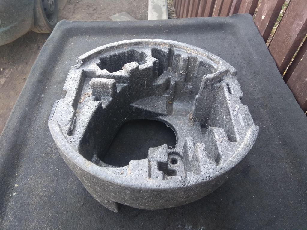 ящик под инструменты / набор инструментов Skoda Superb 2 поколение 2011, 1.4 л., TFSI, бензин, 3T0012115D, . - фото №1