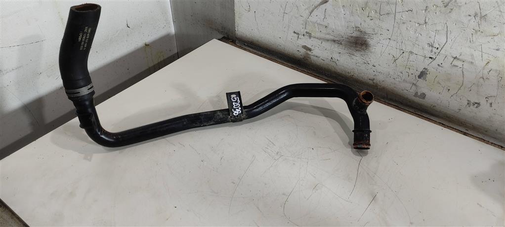 трубка охлаждающей жидкости Audi A4 B7 2006, 2.0 л., бензин, седан, 06D121071R, . - фото №1