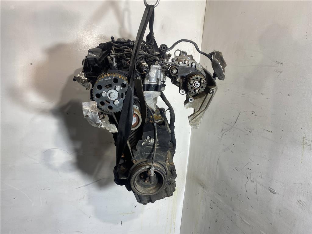 двигатель Volkswagen Passat B6 2009, 2.0 л., TDi, дизель, седан, CAH, CAG, CBA, CBB, CAGB, CAHA, CAHB, CBD, CAGA, CAGC, . - фото №1