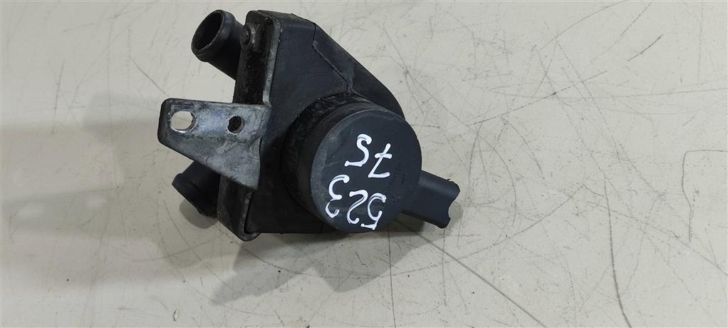насос антифриза дополнительный Audi A4 B7 2006, 3.0 л., бензин, седан, 06C121601, BBJ, . - фото №1