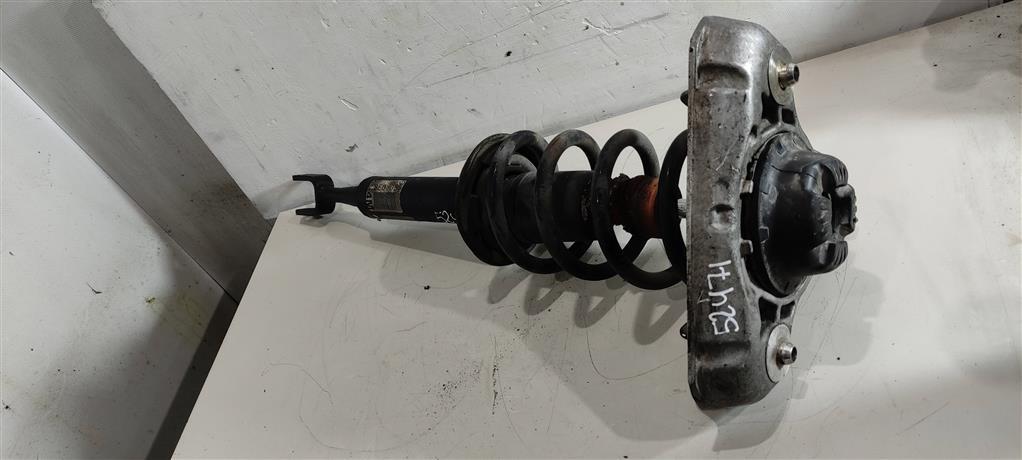 амортизатор передний Audi A4 B7 2006, 2.0 л., бензин, седан, 8E0413031DA, 8E0413031DE, . - фото №1