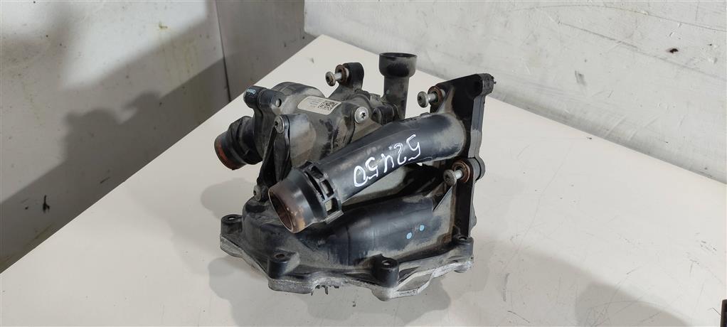 помпа Volkswagen Jetta 6 поколение 2012, 1.8 л., TFSI, бензин, седан, 06K121111M, CXBA, CXBB, CPKA, CPRA, CPLA, CPPA, . - фото №1