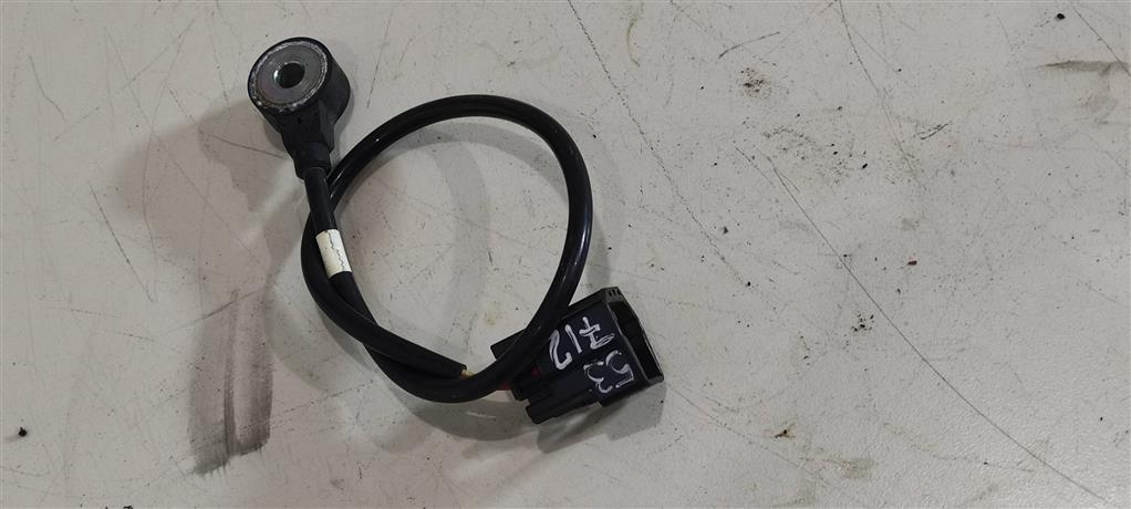 датчик детонации Ford Kuga 2 поколение 2014, 1.6 л., бензин, внедорожник 5 дв., B4164T, 98MF12A699BA, . - фото №1