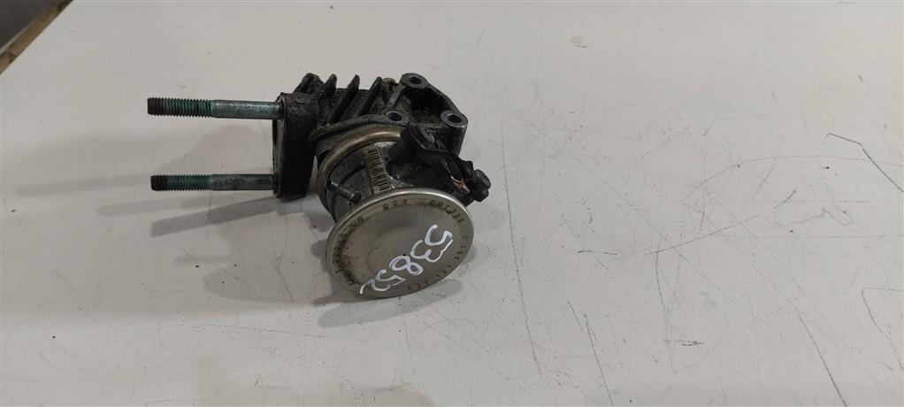 клапан вакуумного управления Skoda Octavia 2 поколение (A5) 2005, 1.8 л., бензин, хетчбэк 5 дв., 037131351C, APG, 06A131351H, 06A131351J - фото №1