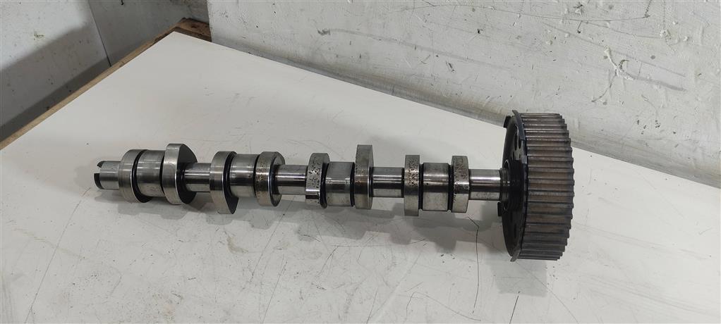 распредвал Volkswagen Passat B6 2007, 1.9 л., TDi, дизель, седан, BRS, AVF, AVB, BDJ, AXB, AXC, BRR, 038109101R, AWX, BDK, BXE, BPW, BLS, BKE, 038109101AH, BMM, BJB, BSU, BST, 038109101AE - фото №1