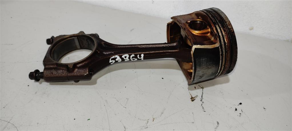поршень Volkswagen Passat B6 2006, 2.0 л., бензин, седан, BPG, BPY, 06D107066AB, BPJ, BWE, AXX, BWA, BWT, CDL, BGB, BUL, BYK, CDLA, CDLC - фото №1