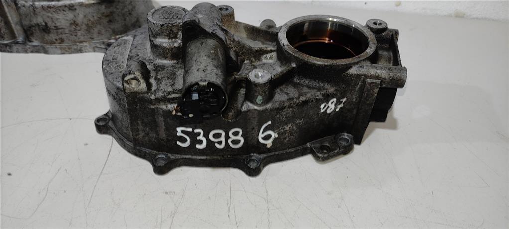крышка распредвала Audi A6 4F/C6 2006, 2.0 л., бензин, седан, BPG, BPY, BPJ, BWE, AXX, BWA, 06F103530H, BGB, BYK, BWL, . - фото №1