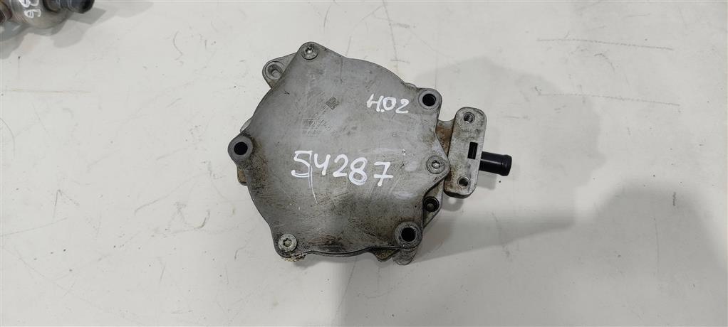 насос вакуумный Skoda Superb 2 поколение 2011, 1.8 л., TFSI, бензин, хетчбэк 5 дв., BYT, BZB, 06H145100, CAWB, BZW, . - фото №1