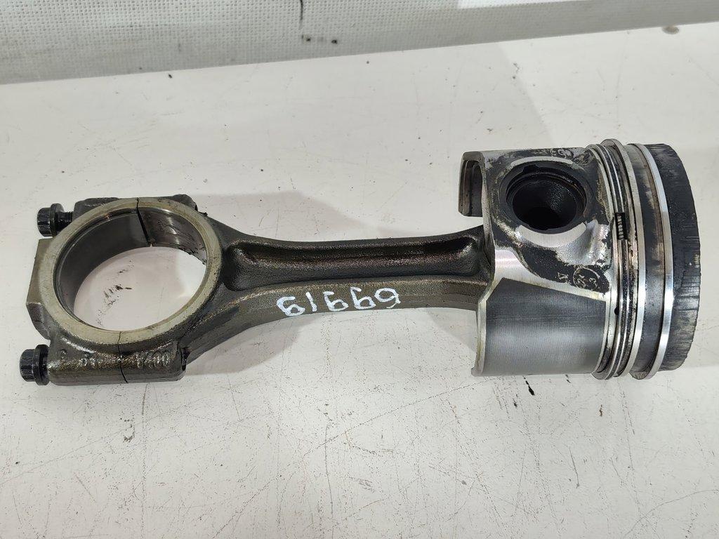 поршень Volkswagen Transporter T5 2006, 2.5 л., TDi, дизель, микроавтобус, AXE, AXD - фото №1