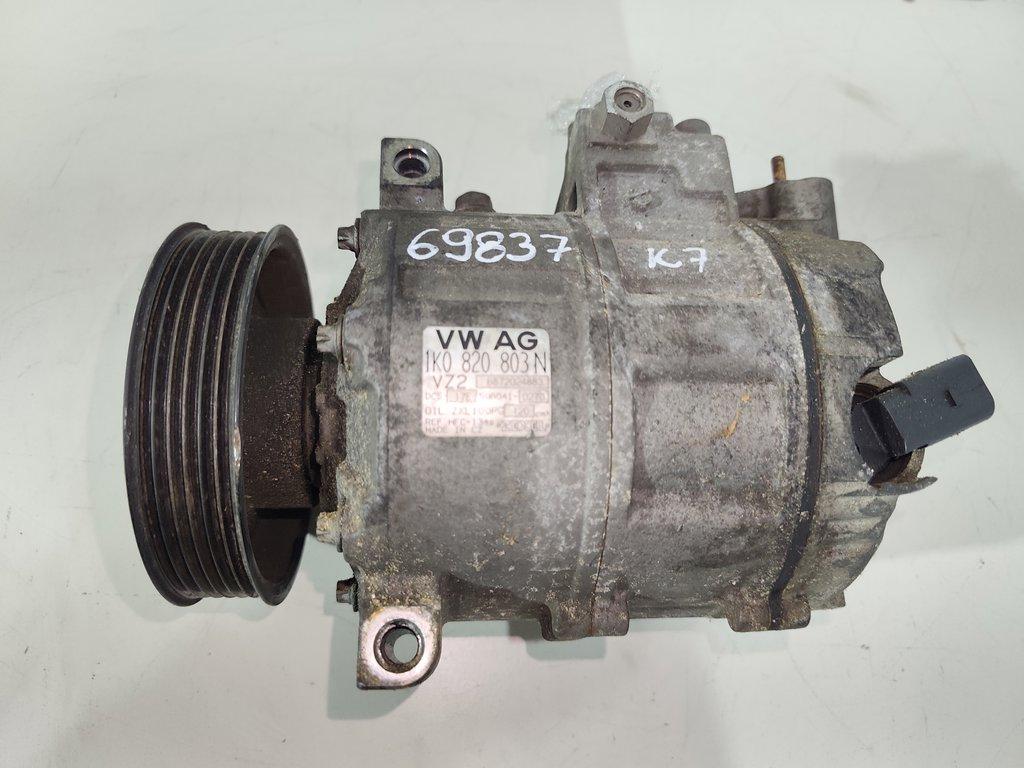 компрессор кондиционера Volkswagen Jetta 5 поколение 2006, 2.0 л., FSI, бензин, седан, 1K0820859P, 1K0820803S, 1K0820859F, 1K0820803L, 1K0820803N, 1K0820859S, 1K0820803F, 5N0820803C, 1K0820859M, 1K0820859E, 1K0820803P, 5N0820803A, 1K0820859T, 1K0820859C, 5Q0820803E, 5N0820803, 5N0820803H, 890632, 1K0820803C, 1K0820859D, 1K0820803E, 5K0820803H, 1K0820808DX, 1K0820808FX, 5K0820803J, 1K0820803QX, 1K0820808A, 1K0820808BX, 1K0820859H, 1K0820859N, 5K0820803, 5K0820803C, 5K0820803E, 5K0820803G, 5K0820803L, 5Q0820803J, 5Q0820803N, 5Q0820803R, 8J0260805A, 699357 - фото №1