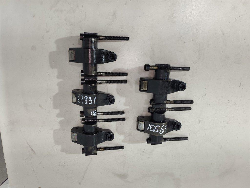 ось коромысел Volkswagen Transporter T5 2006, 2.5 л., TDi, дизель, микроавтобус, AXE, AXD - фото №1