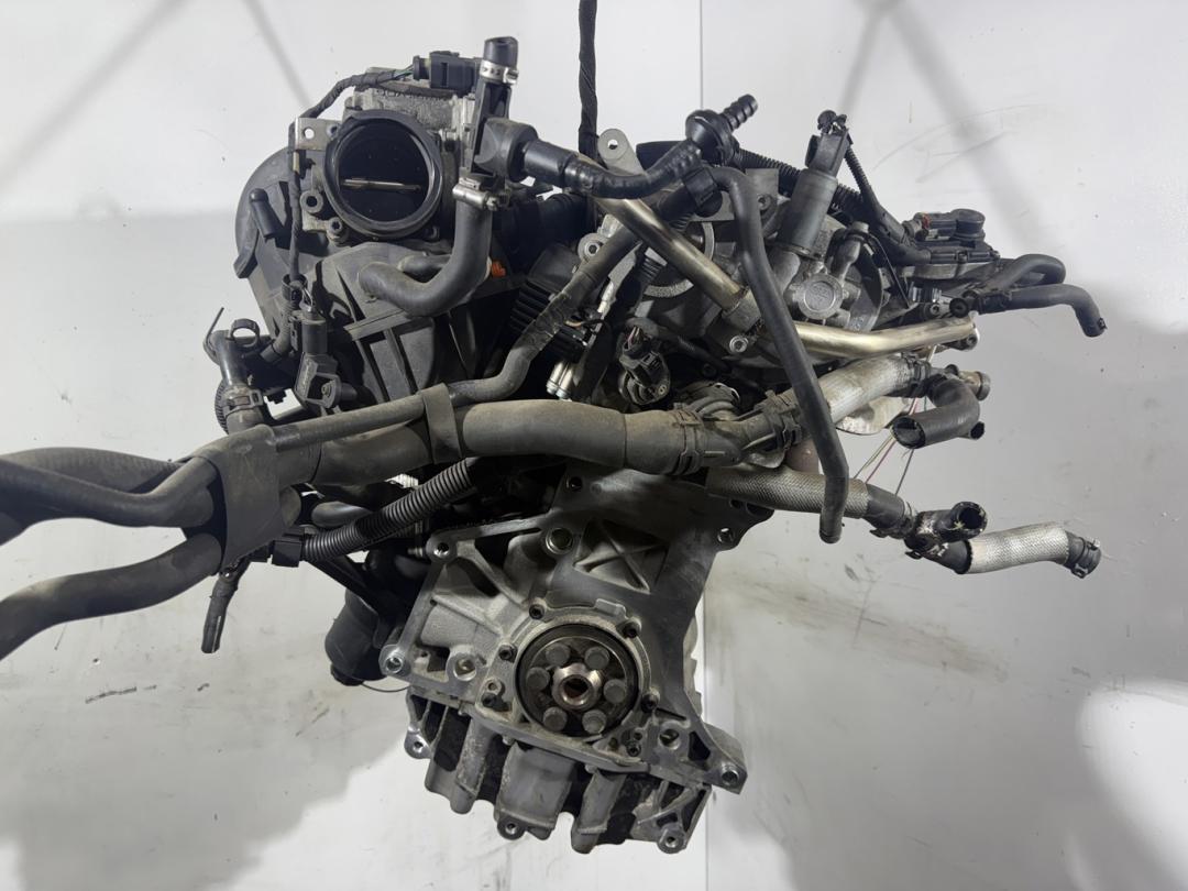 двигатель Skoda Octavia 2 поколение (A5) 2007, 2.0 л., FSI, бензин, седан, BVZ, BVY, BLR, BLX, BLY, BVX - фото №1