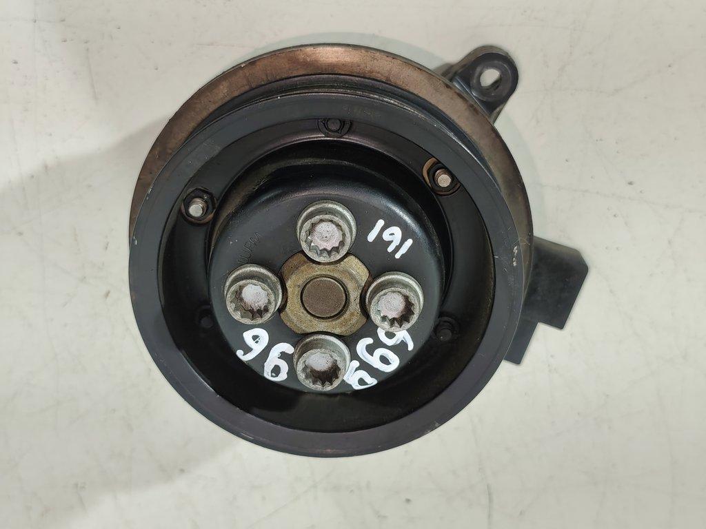 помпа Volkswagen Passat B6 2007, 1.4 л., TSI, бензин, универсал, 03C880727D, 03C121004J - фото №1