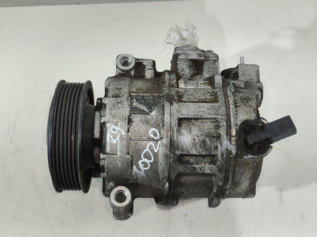 компрессор кондиционера Volkswagen Caddy 3 поколение 2006, 2.0 л., TDi, бензин, фургон, 1K0820859P, 1K0820803S, 1K0820859F, 1K0820803L, 1K0820803N, 1K0820859S, 1K0820803F, 5N0820803C, 1K0820859M, 1K0820859E, 1K0820803P, 5N0820803A, 1K0820859T, 1K0820859C, 5Q0820803E, 5N0820803, 5N0820803H, 890632, 1K0820803C, 1K0820859D, 1K0820803E, 5K0820803H, 1K0820808DX, 1K0820808FX, 5K0820803J, 1K0820803QX, 1K0820808A, 1K0820808BX, 1K0820859H, 1K0820859N, 5K0820803, 5K0820803C, 5K0820803E, 5K0820803G, 5K0820803L, 5Q0820803J, 5Q0820803N, 5Q0820803R, 8J0260805A, 699357 - фото №1