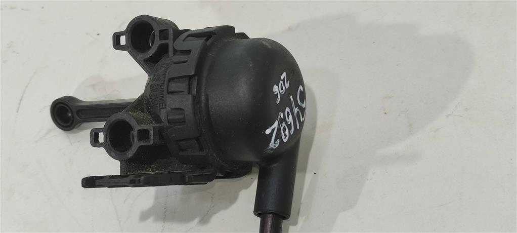 сервопривод заслонок впускного коллектора Volkswagen Passat B6 2006, 2.0 л., бензин, универсал, BVZ, BVY, BVX, 1019886SO, . - фото №1
