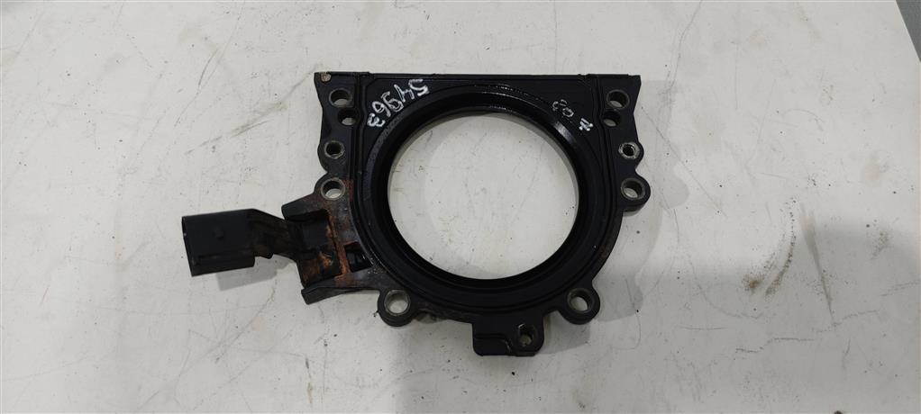 крышка двигателя задняя Volkswagen Passat B6 2009, 1.9 л., TDi, дизель, седан, BMP, BXE, BLS, BMR, BKP, 045103173, BMA, BUZ, . - фото №1