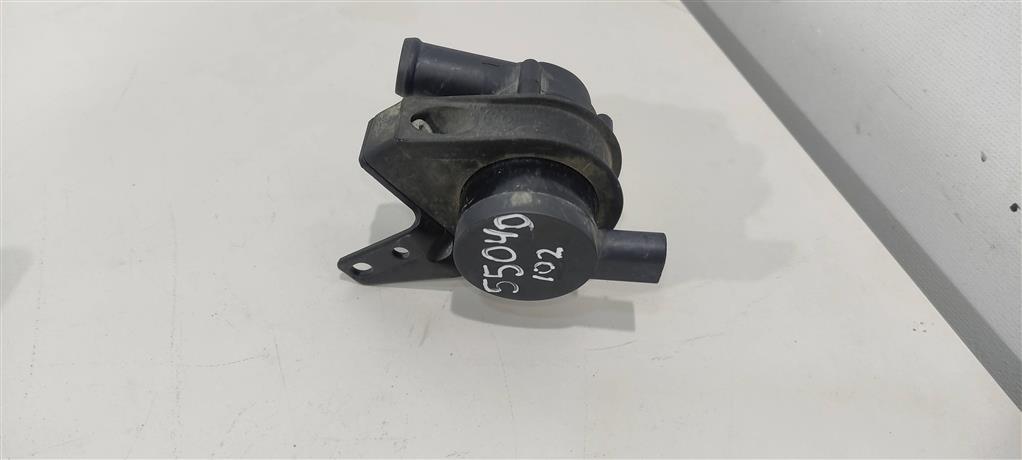 насос антифриза дополнительный Audi A4 B7 2006, 3.0 л., бензин, седан, 06C121601, BBJ, . - фото №1