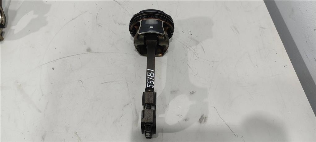 поршень Ford Kuga 2 поколение 2014, 1.6 л., бензин, внедорожник 5 дв., B4164T, JQMA, JQMB, B4164T3, JTDA, JTDB, JTMA - фото №1