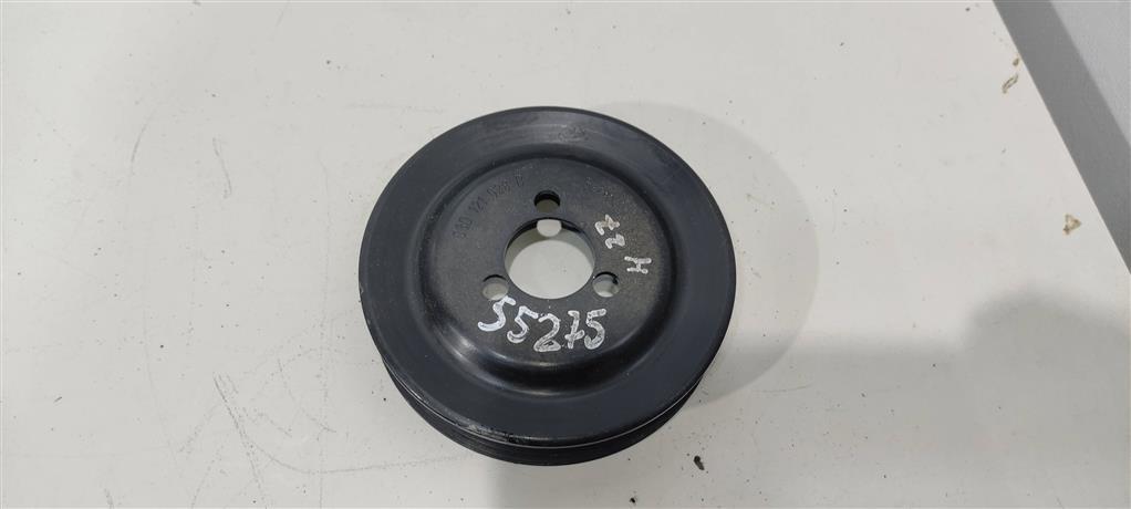 шкив помпы Volkswagen Passat B7 2013, 1.4 л., TFSI, бензин, седан, 03D121028B, CAXA, CAXC, . - фото №1